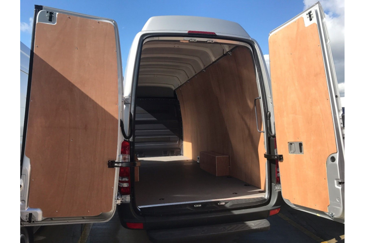 Mercedes Sprinter MWB 2006 - 2018 Ply Lining Kit