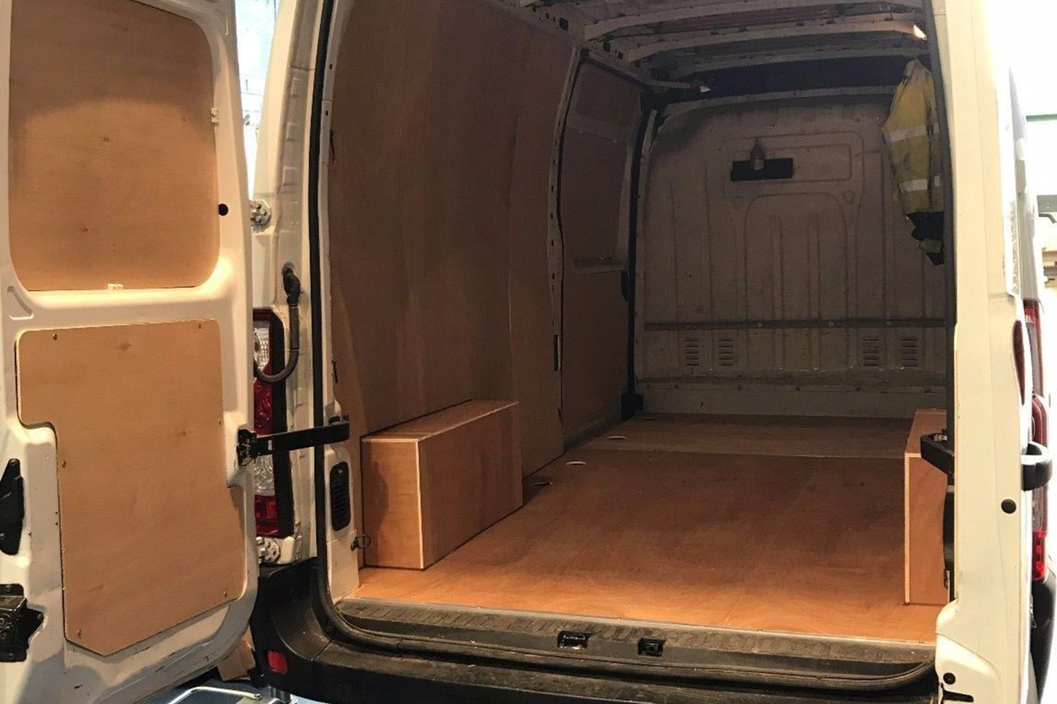 Renault Master L1 SWB Ply Lining Kit 2010 Onwards